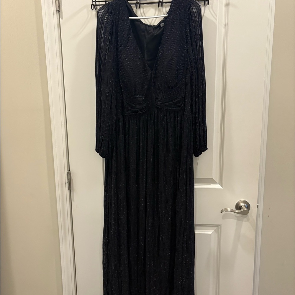 Elegant Black Evening Gown